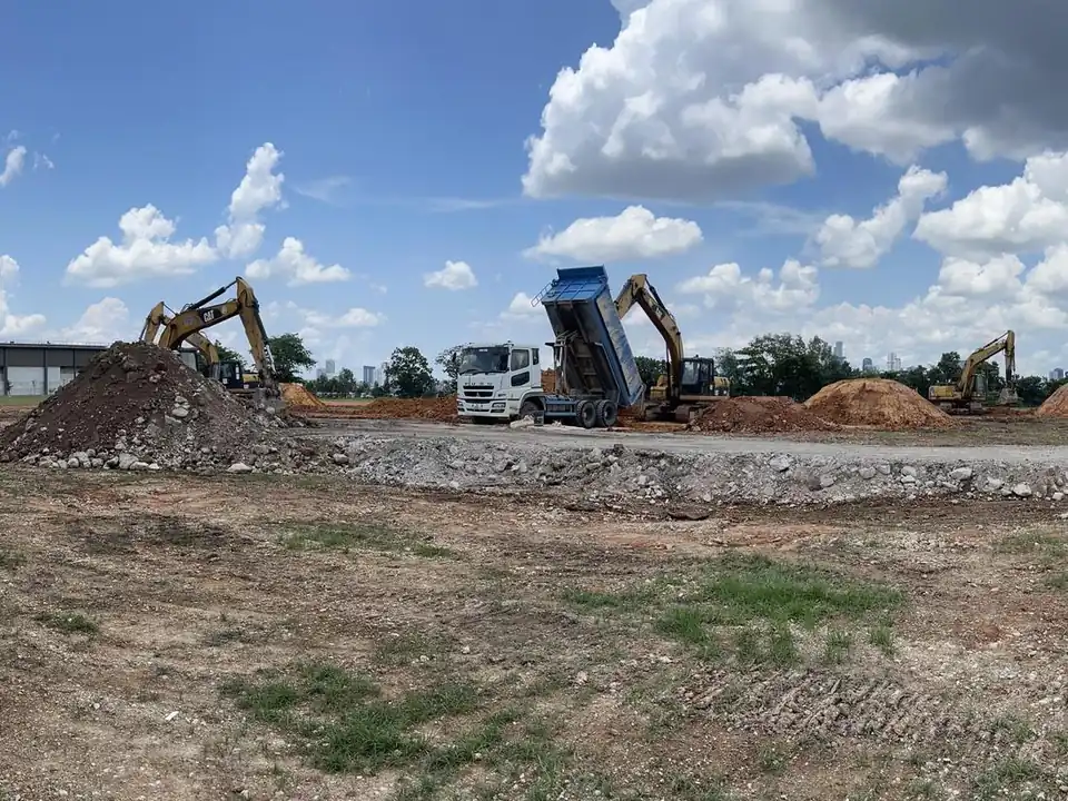 Excavation and tipper loading at Kranji Crescent