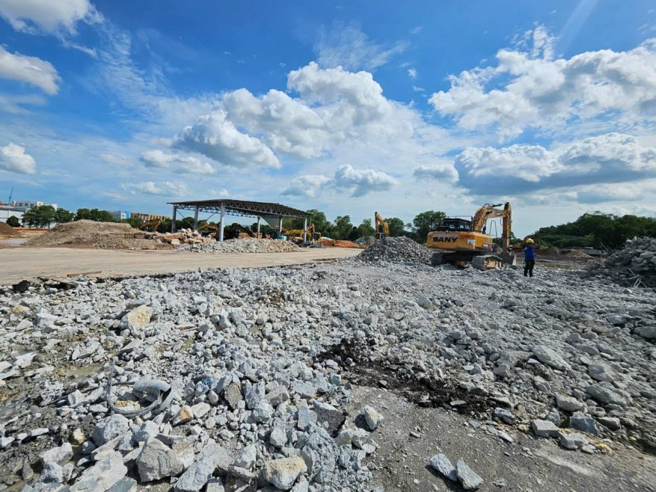 Demolition and Reinstatement of F1 Storage Hub